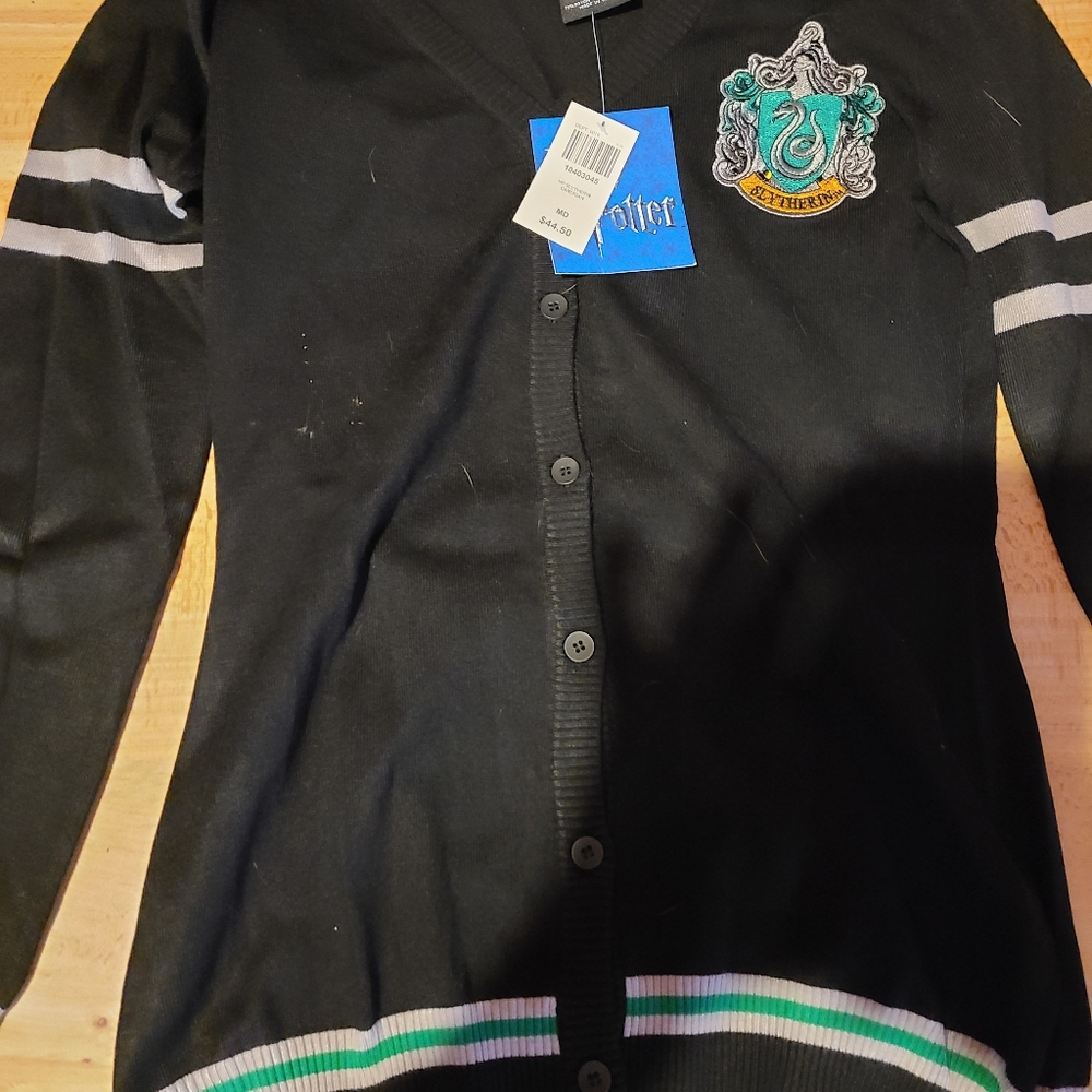 Hot topic slytherin sweater